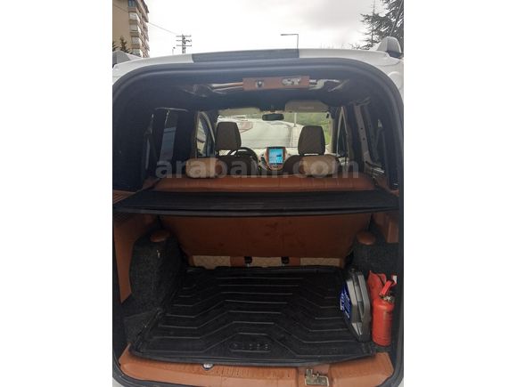 Sahibinden Ford Transit Courier 1.5 TDCi Trend 2018 Model