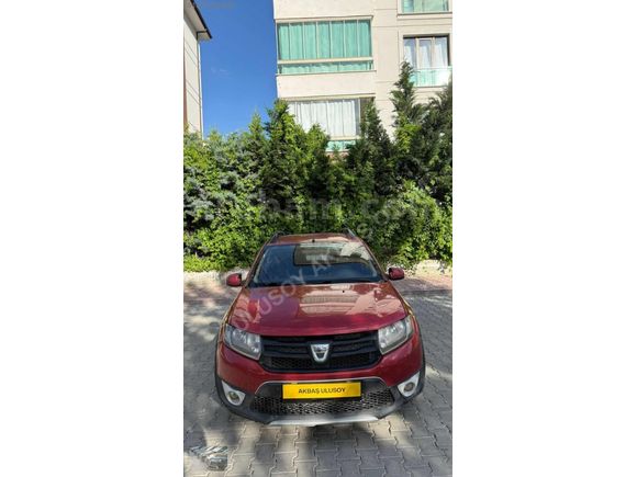 DACİA STEPWAY KIRMIZI 2013 MODEL 1.5 BLUEDCİ