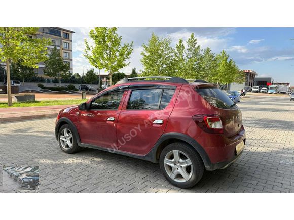 DACİA STEPWAY KIRMIZI 2013 MODEL 1.5 BLUEDCİ