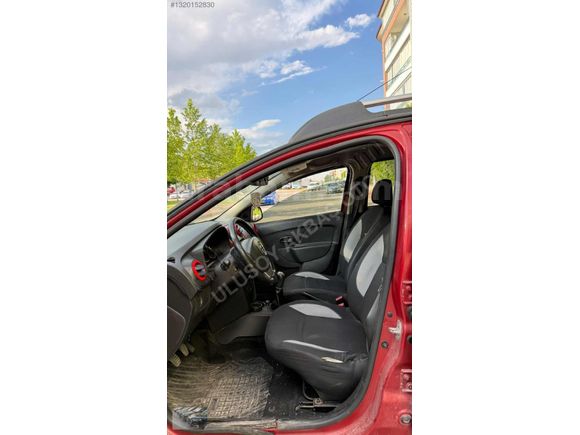 DACİA STEPWAY KIRMIZI 2013 MODEL 1.5 BLUEDCİ