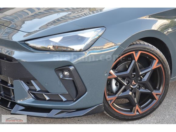 EKSPRES PLAZA'DAN 2025 CUPRA LEON 1.5 eTSI VZ Line