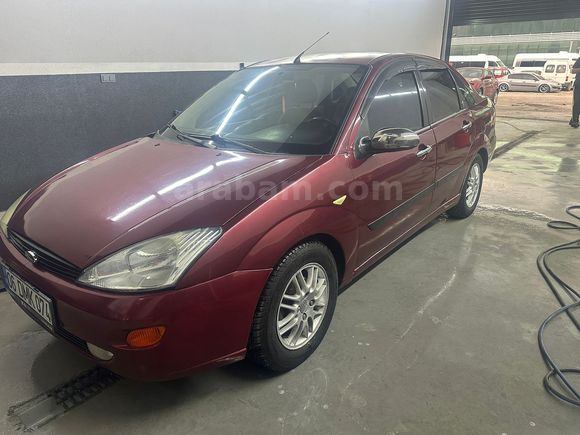 Sahibinden Ford Focus 1.6 Ghia 2001 Model 