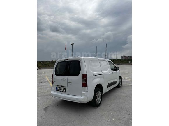Sahibinden Opel Combo 1.5 CDTI Elegance 2023 Model 