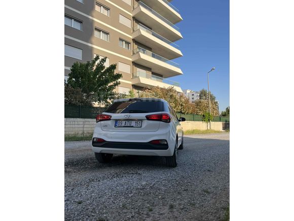 Makyajlı kasa  i20 servis bakımlı 