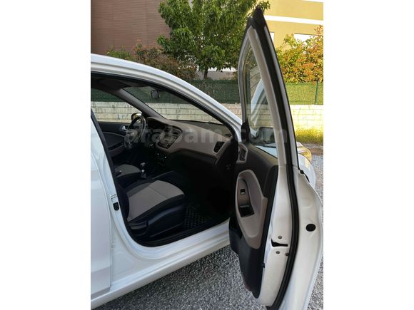 Makyajlı kasa  i20 servis bakımlı 