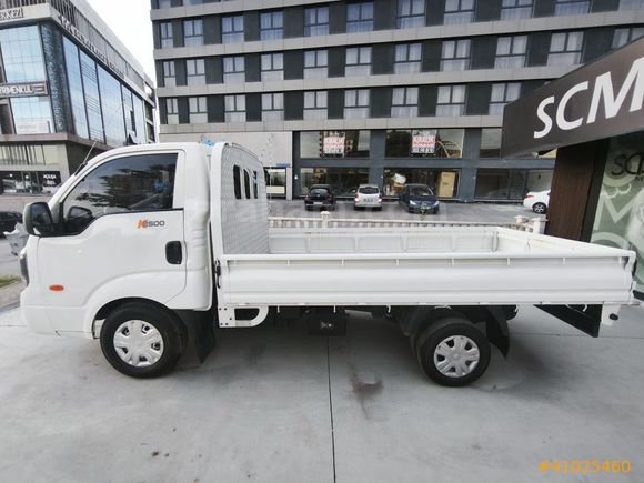SCM MOTOR'DAN/2023/MODEL/KİA BONGO/K2500/FATURALI/KLİMALI/63KM