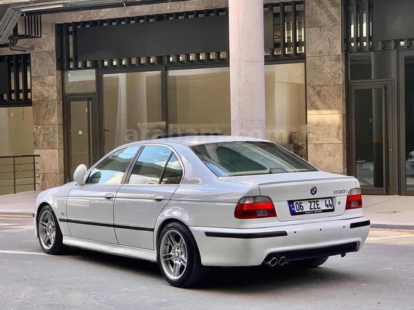 1998 HATASIZ BMW 5.28 GIRTLAK DOLU CAM GİBİ