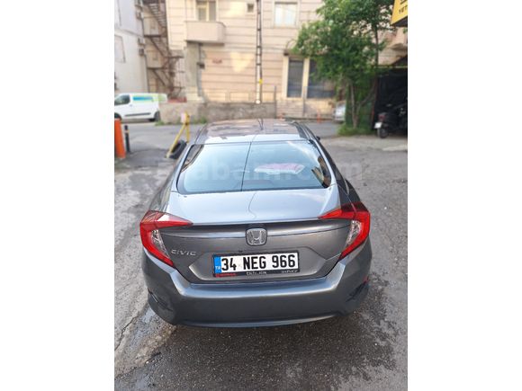 Sahibinden Honda Civic 1.6i VTEC Eco Executive 2018 Model