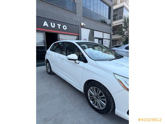 0.99 KREDİ 2012 CİTROEN C4 CONFORT PLUS DİZEL OTOMATİK BOYASIZ