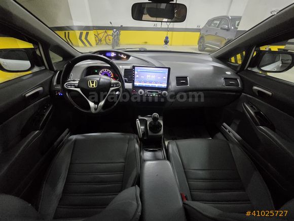 2009 CİVİC 1.6 İ-VTEC/DEĞİŞENSİZ/PREMİUM/GERİ GÖRÜŞ/DERİ KOLTUK