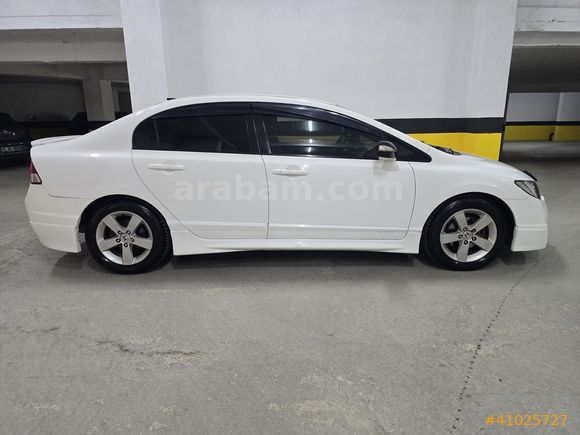 2009 CİVİC 1.6 İ-VTEC/DEĞİŞENSİZ/PREMİUM/GERİ GÖRÜŞ/DERİ KOLTUK