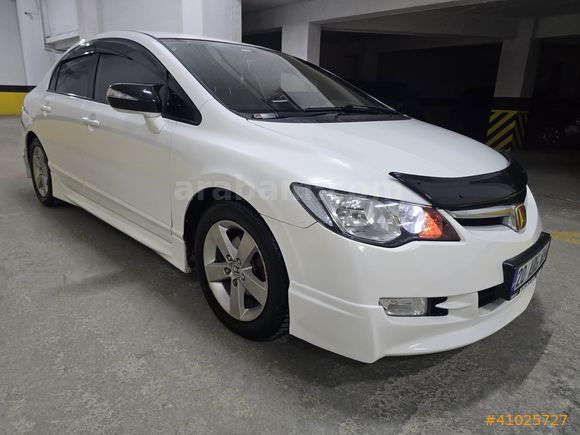 2009 CİVİC 1.6 İ-VTEC/DEĞİŞENSİZ/PREMİUM/GERİ GÖRÜŞ/DERİ KOLTUK