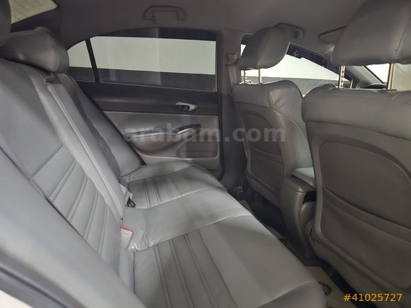 2009 CİVİC 1.6 İ-VTEC/DEĞİŞENSİZ/PREMİUM/GERİ GÖRÜŞ/DERİ KOLTUK