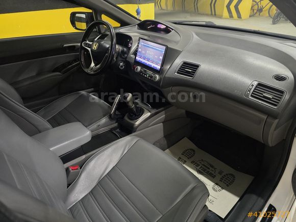 2009 CİVİC 1.6 İ-VTEC/DEĞİŞENSİZ/PREMİUM/GERİ GÖRÜŞ/DERİ KOLTUK