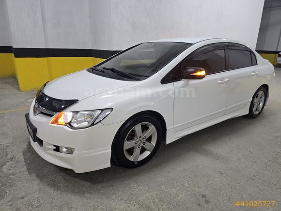 2009 CİVİC 1.6 İ-VTEC/DEĞİŞENSİZ/PREMİUM/GERİ GÖRÜŞ/DERİ KOLTUK