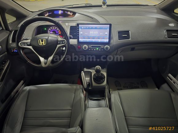 2009 CİVİC 1.6 İ-VTEC/DEĞİŞENSİZ/PREMİUM/GERİ GÖRÜŞ/DERİ KOLTUK