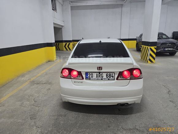2009 CİVİC 1.6 İ-VTEC/DEĞİŞENSİZ/PREMİUM/GERİ GÖRÜŞ/DERİ KOLTUK