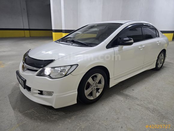 2009 CİVİC 1.6 İ-VTEC/DEĞİŞENSİZ/PREMİUM/GERİ GÖRÜŞ/DERİ KOLTUK