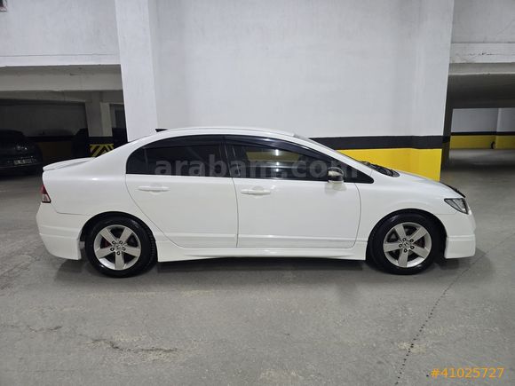 2009 CİVİC 1.6 İ-VTEC/DEĞİŞENSİZ/PREMİUM/GERİ GÖRÜŞ/DERİ KOLTUK