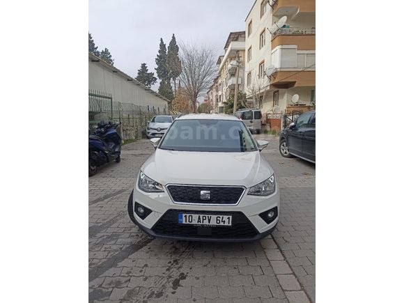 Sahibinden Seat Arona 1.0 EcoTSI Style 2021 Model  49000 km Beyaz