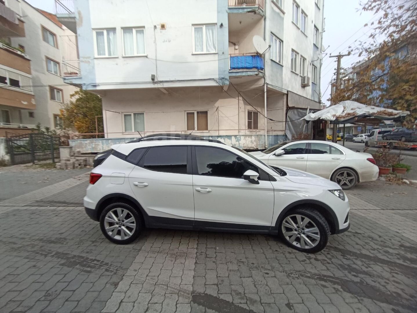 Sahibinden Seat Arona 1.0 EcoTSI Style 2021 Model 49000 km Beyaz 4