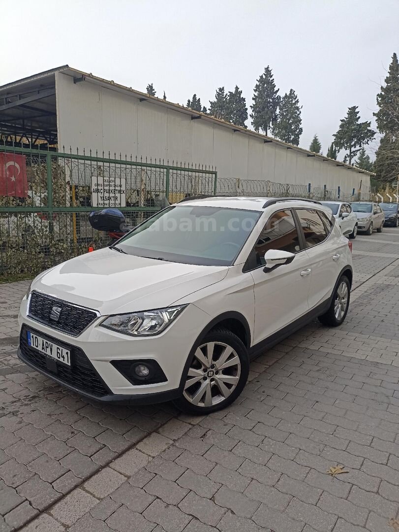 Sahibinden Seat Arona 1.0 EcoTSI Style 2021 Model 49000 km Beyaz 2