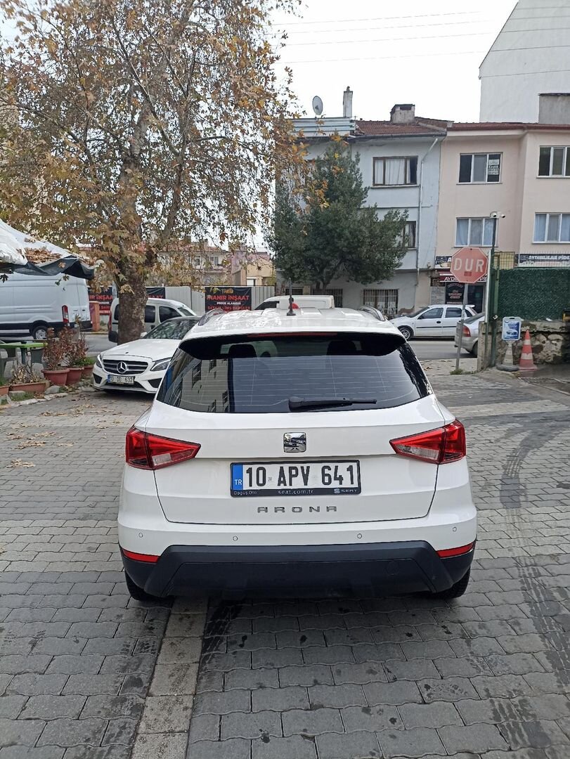 Sahibinden Seat Arona 1.0 EcoTSI Style 2021 Model 49000 km Beyaz 6