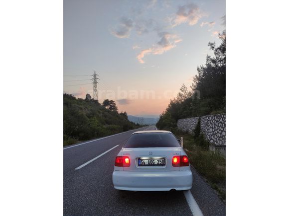 Sahibinden Honda Civic 1.4 i S 2000 Model