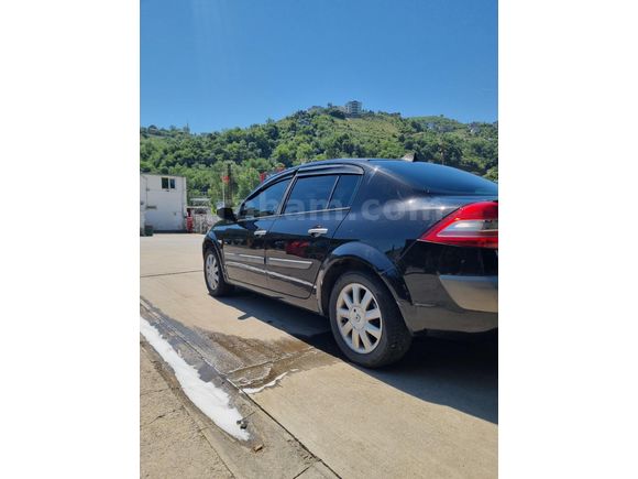 Sahibinden Temiz Megane 2