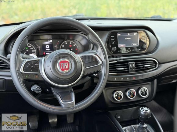 2023 EGEA 1.4 FİRE EASY HATSIZ BOYASZ 60.000KM FUL YETKİLİ BAKIM