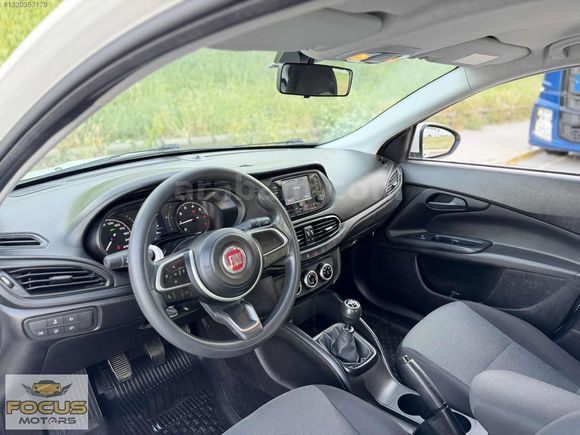 2023 EGEA 1.4 FİRE EASY HATSIZ BOYASZ 60.000KM FUL YETKİLİ BAKIM