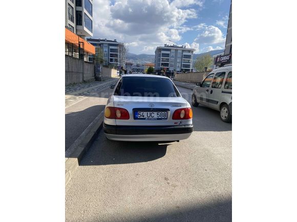 Sahibinden Toyota Corolla 1.4 Terra 2000 Model 