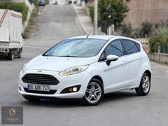 CAM GİBİ-OTOMATİK VİTES-2013-FORD FİESTA-TİTANYUM PAKET