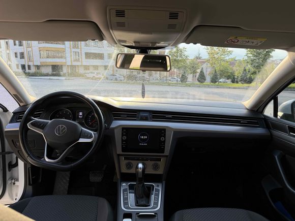 Sahibinden Volkswagen Passat 1.5 TSi Impression 2021 Model
İlk sahibinden