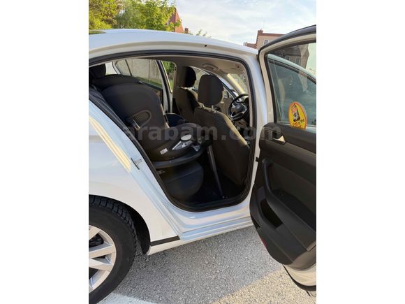 Sahibinden Volkswagen Passat 1.5 TSi Impression 2021 Model
İlk sahibinden