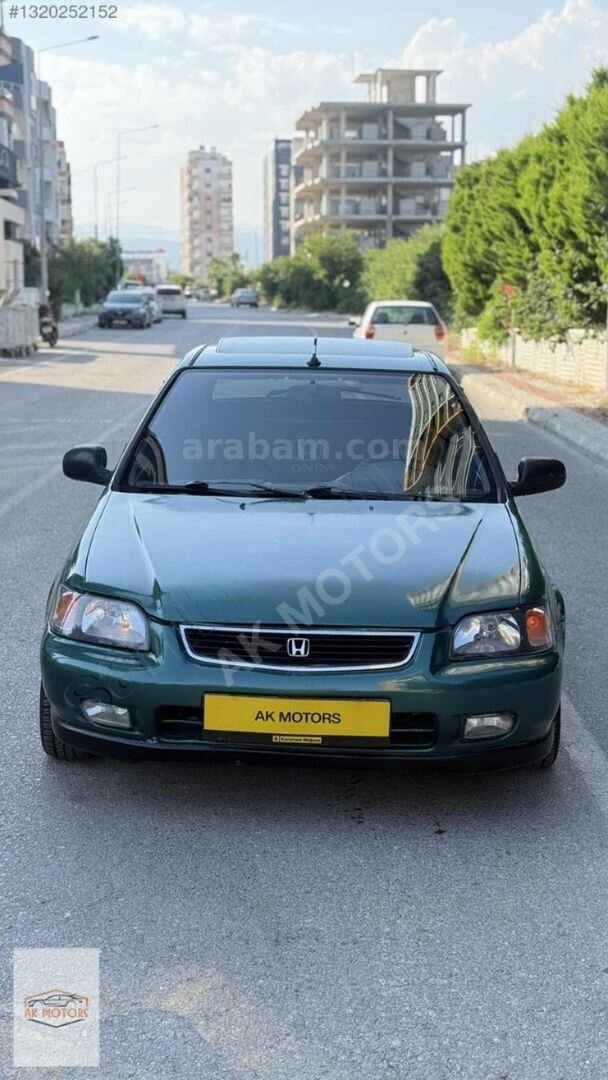 Galeriden Honda Civic 1.4 1.4i 1996 Model Mersin 300.000 km Yeşil 1
