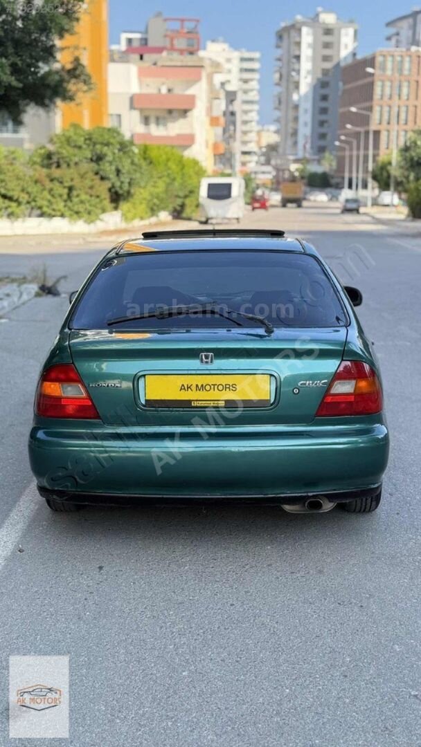 Galeriden Honda Civic 1.4 1.4i 1996 Model Mersin 300.000 km Yeşil 2