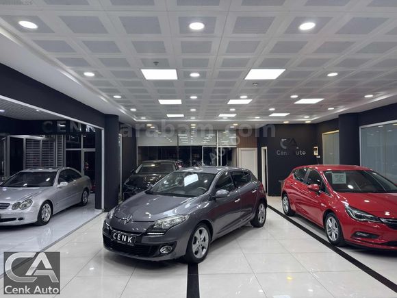 2012-RENAULT-MEGANE-1.5DCİ-OTOMOTİK-212.000KM-PRİVİLEGE-BEJ-