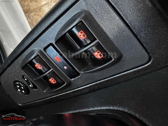 paTRon dan FİAT LİNEA HATASIZ 3,5 PARÇA BOYA K.K 12 TAKSİT