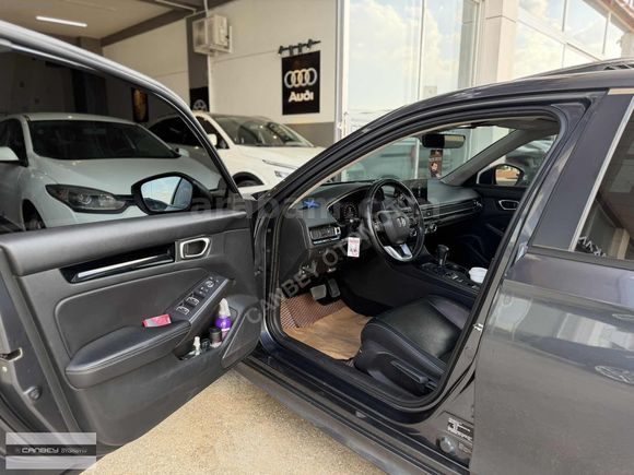 2021 MODEL HONDA CIVIC 1.5 VTEC TURBO EXECUTİVE PLUS HATASIZ