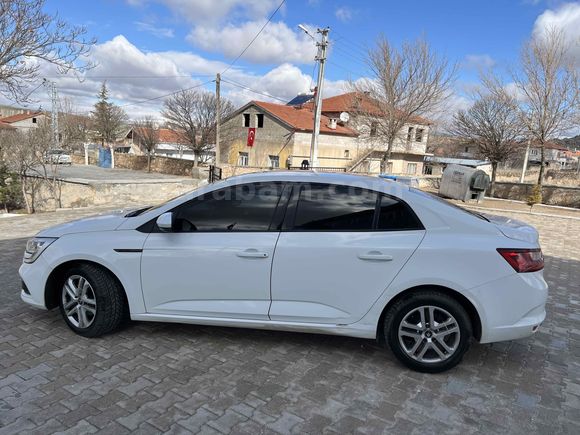 Öğretmenden TemizRenault Megane 1.6 Joy 2018 Model 