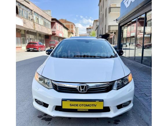 2013 MODEL 1.6 CİVİC ELEGANCE TAM DOLU SANROF EMSALSİZ 247.000KM