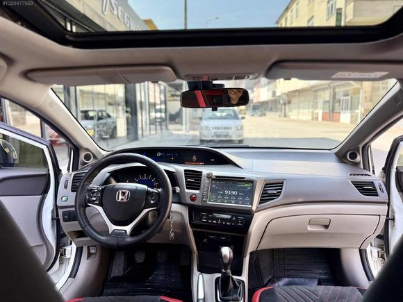 2013 MODEL 1.6 CİVİC ELEGANCE TAM DOLU SANROF EMSALSİZ 247.000KM