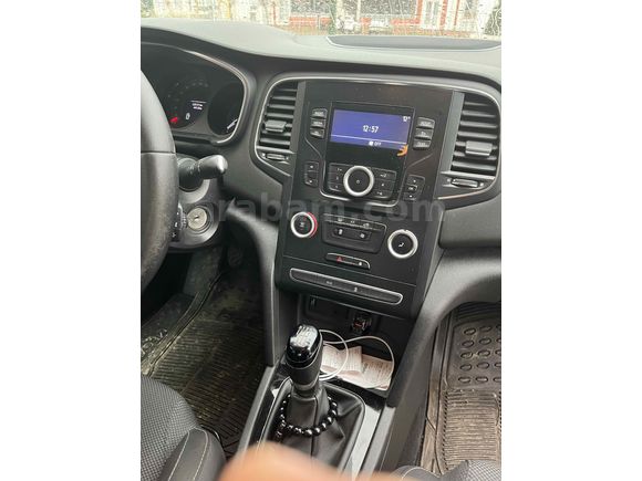 Sahibinden Renault Megane 1.3 TCe Joy 2020 Model 