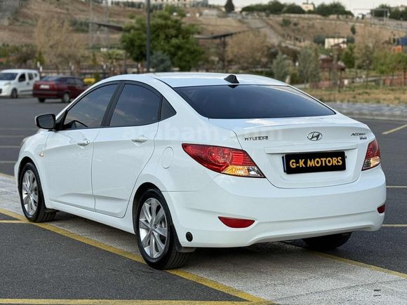 2012 MOD HYUNDAİ ACCENT BLUE 1.4 MODE PLUS BENZİN LPG HATASIZ