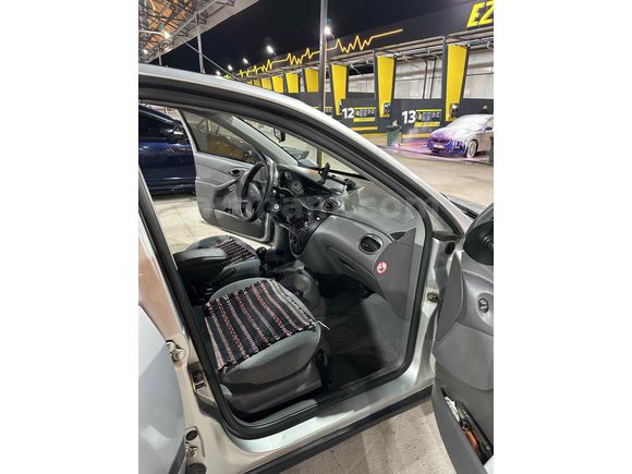 Sahibinden Ford Focus 1.6 Ambiente 2000 Model 