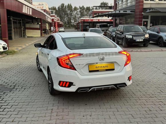ELİT 01 AUTO'DAN İLK SAHİBİNDEN HATASIZ EN FULL PAKET CIVIC