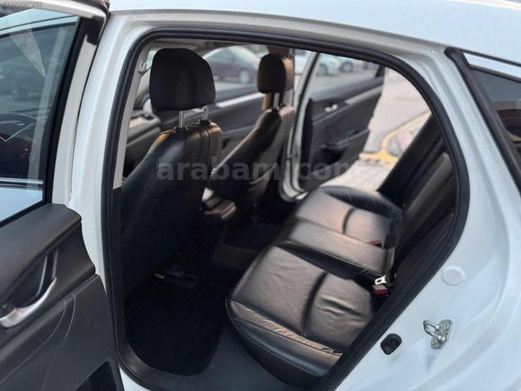 ELİT 01 AUTO'DAN İLK SAHİBİNDEN HATASIZ EN FULL PAKET CIVIC