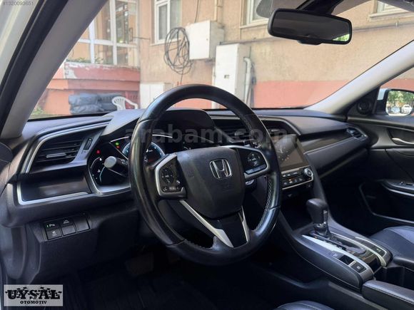 UYSAL'DAN 2020 MODEL CİVİC ECO EXECUTİVE YETKİLİ SERVİS BAKIMLI