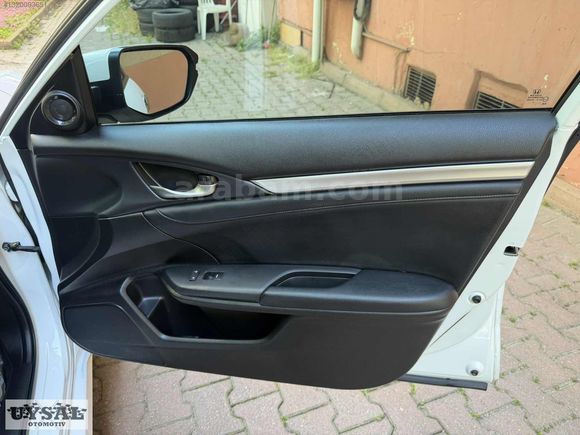 UYSAL'DAN 2020 MODEL CİVİC ECO EXECUTİVE YETKİLİ SERVİS BAKIMLI